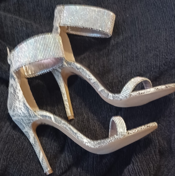 Rhinestone Snakeskin Sandals NWOT - Picture 2 of 5